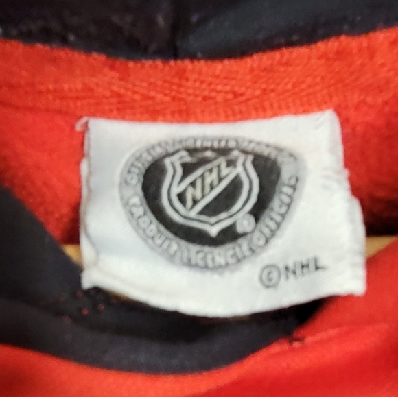 Calgary Flames Pullover Hoodie - Picture 3 of 3